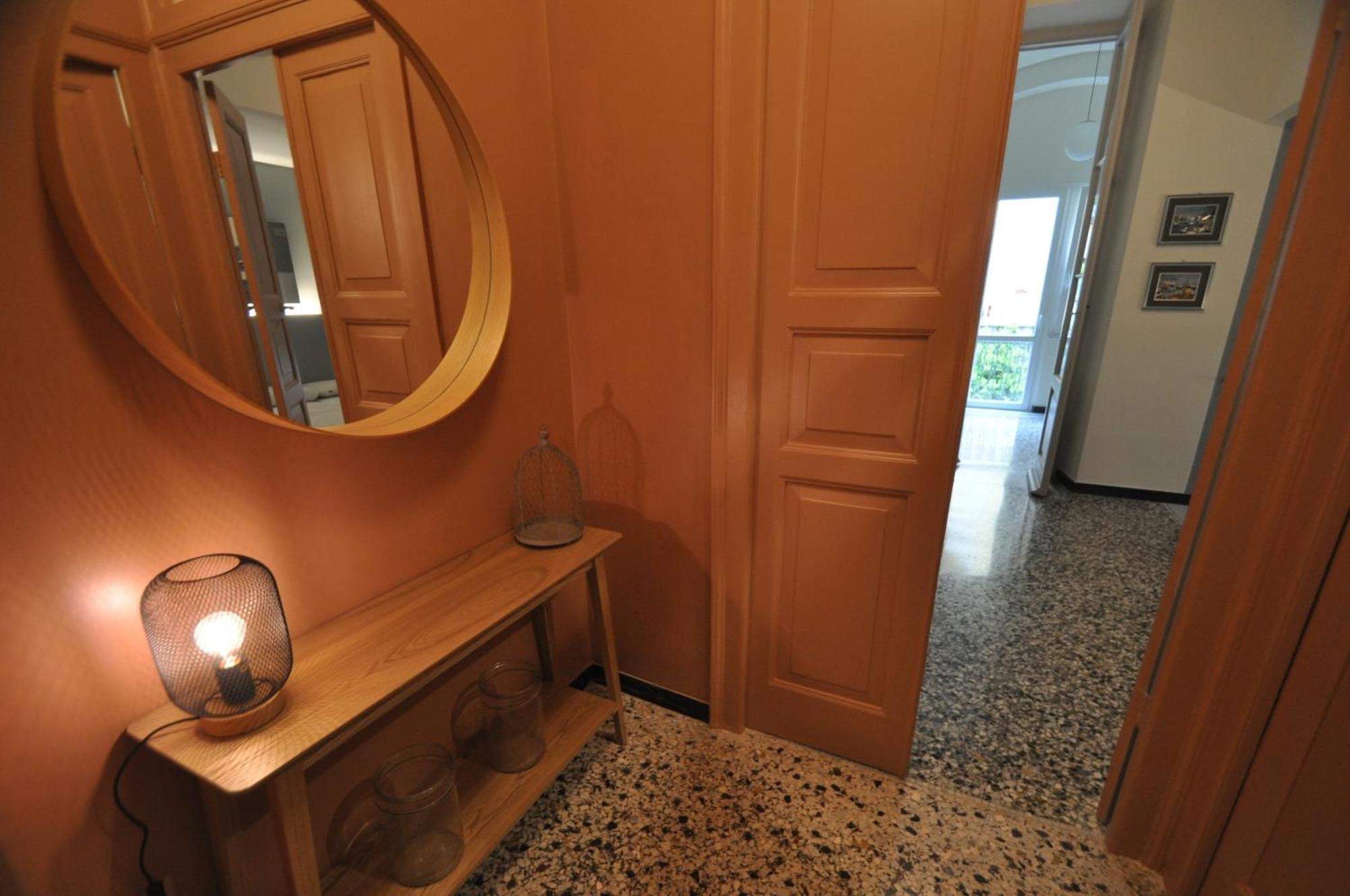 L'Alcova B&B, A Due Passi Dal Centro Genoa Luaran gambar
