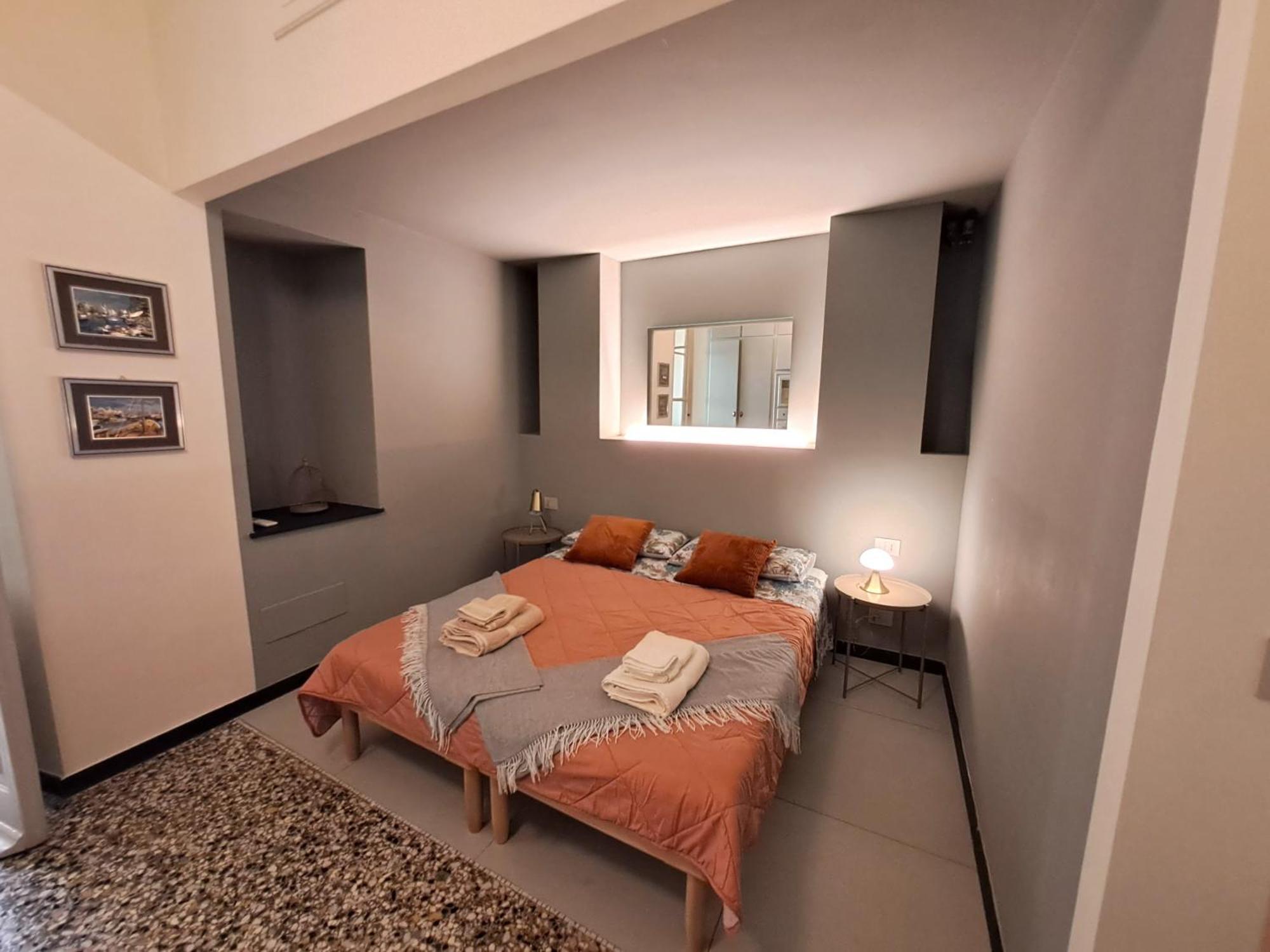 L'Alcova B&B, A Due Passi Dal Centro Genoa Luaran gambar